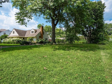 2518 Dover Rd, Columbus, OH 43209 - photo 3