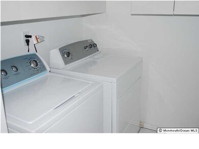 70 Horseshoe Ct, Oceanport, NJ 07757 - photo 4