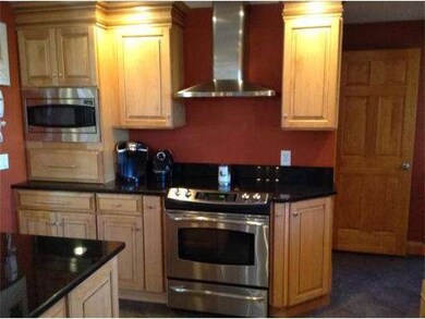 12 Oakridge St, Ludlow, MA 01056 - photo 4