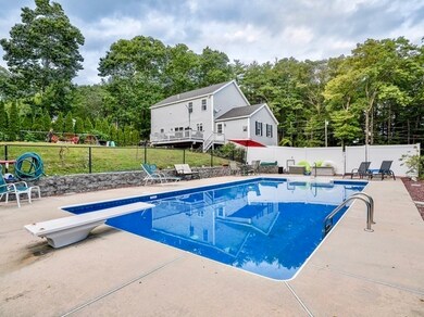 470 Marshall Rd, Fitchburg, MA 01420 - photo 3