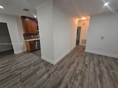 425 NE 109th St, Miami, FL 33161 - photo 3