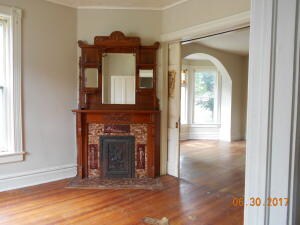 1321 W 8th St, Davenport, IA 52802 - photo 7