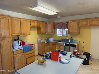 2350 Mount View Dr, Fallon, NV 89406 - photo 4