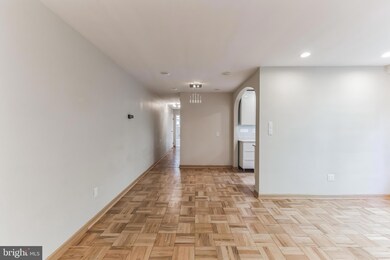 5112 Macarthur Blvd NW unit 111, Washington, DC 20016 - photo 3