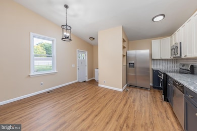 124 W Howard St, Clayton, NJ 08312 - photo 6