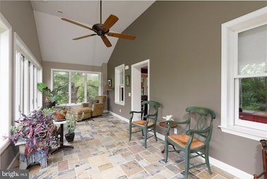 823 Creek Rd, Kennett Square, PA 19348 - photo 2