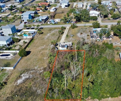 10 Ponce de Leon St, Port St. Joe, FL 32456 - photo 2