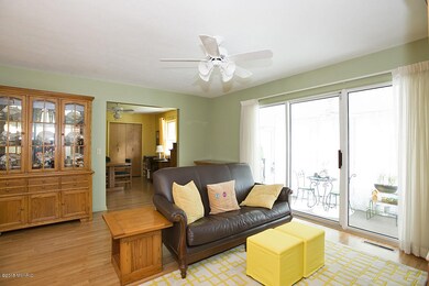 5122 Green Meadow Rd unit 47, Kalamazoo, MI 49009 - photo 2