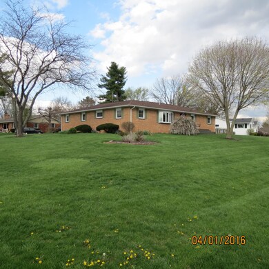 210 Marshall Rd, Circleville, OH 43113 - photo 3