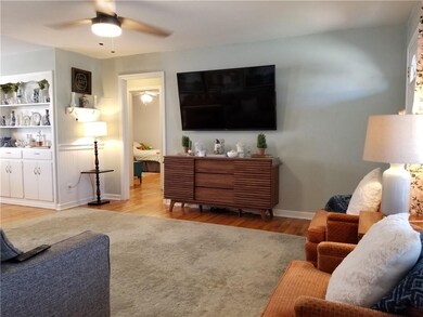 921 N Jefferson Place, Shawnee, OK 74801 - photo 5