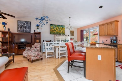 48 Mcclellan St, Providence, RI 02909 - photo 7