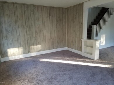 15 Fetherman St, Stroudsburg, PA 18360 - photo 3