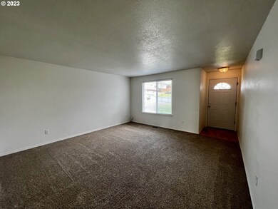 1003 SW Nye Ave, Pendleton, OR 97801 - photo 3