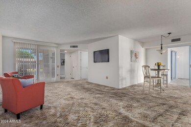 10549 W Palmeras Dr, Sun City, AZ 85373 - photo 5