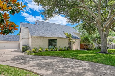 10123 Meadow Lake Ln, Houston, TX 77042 - photo 3