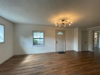 5575 Fleming Dr, Crestview, FL 32539 - photo 4