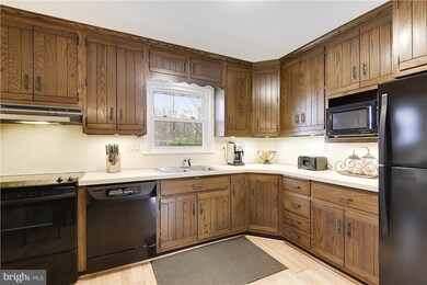 12437 Pretoria Dr, Silver Spring, MD 20904 - photo 5