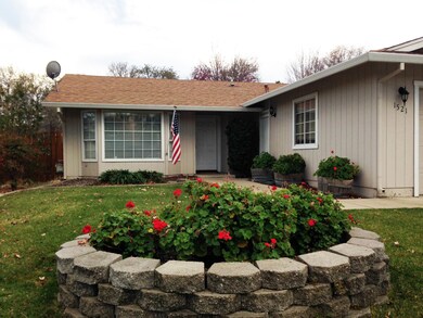 Front with flowers