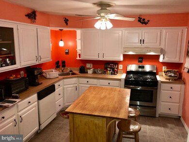 1021 Crest Rd, Pine Hill, NJ 08021 - photo 2