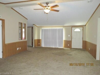 133 Jordan Ln, Statesville, NC 28677 - photo 5