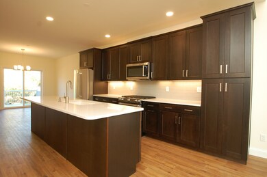 14 Sheffield Way unit 2B, Londonderry, NH 03053 - photo 2