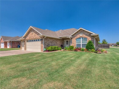 2301 Crooked Oak Ct, Shawnee, OK 74804 - photo 2