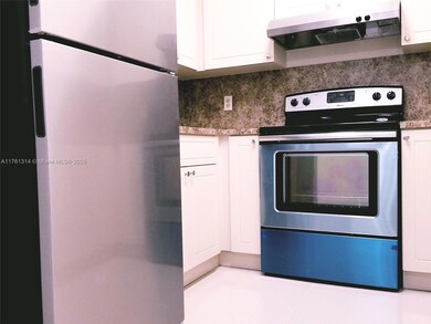 5748 W 26th Ave unit 5748, Hialeah, FL 33016 - photo 4