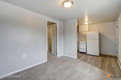 217 N Klevin livingroom 2
