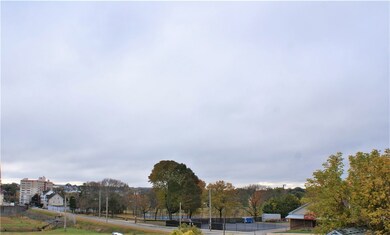 25 Laundry St, Woonsocket, RI 02895 - photo 5