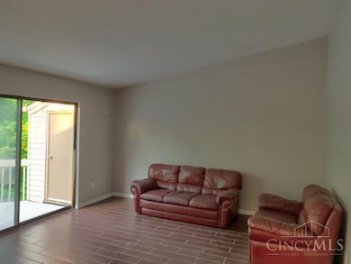 7268 E Galbraith Rd, Cincinnati, OH 45243 - photo 3