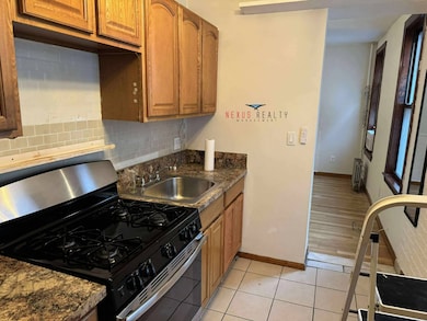 29-05 23rd Ave unit 2FL, Astoria, NY 11105 - photo 5