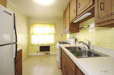 2258 S Scott St, Des Plaines, IL 60018 - photo 3