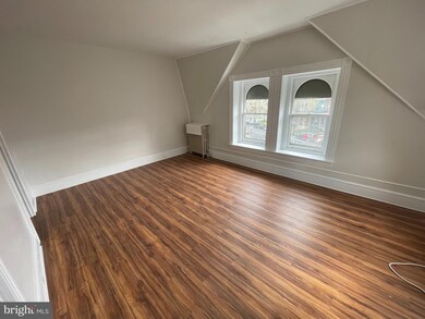 834 Centre Ave unit 3RD FLOOR, Reading, PA 19601 - photo 6