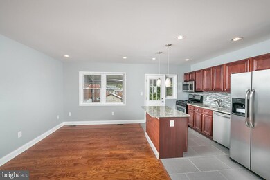 1113 Lyndhurst St, Baltimore, MD 21229 - photo 2