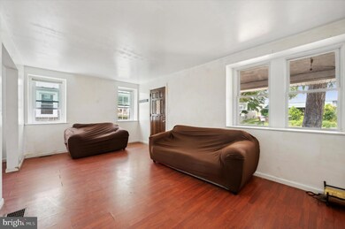 109 Kenmore Rd, Upper Darby, PA 19082 - photo 5