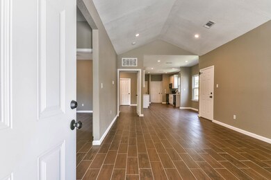 3104 Lelia St unit 1, Houston, TX 77026 - photo 2