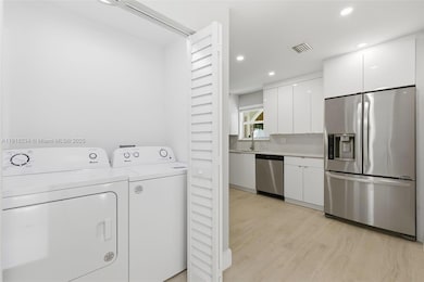 11939 SW 218th St unit 1, Miami, FL 33170 - photo 4