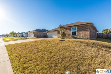 405 Blayton St, Troy, TX 76579 - photo 3