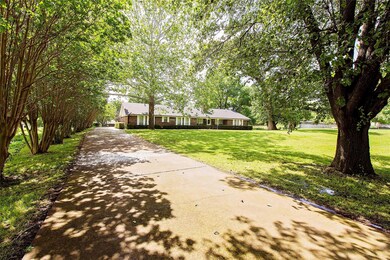 5205 Camino Dos Lagos Dr, Sherman, TX 75090 - photo 2