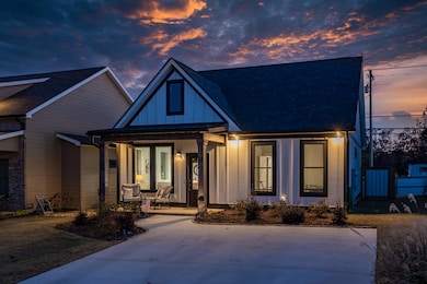 57 Idle Place Cir, Rossville, GA 30741 - photo 2