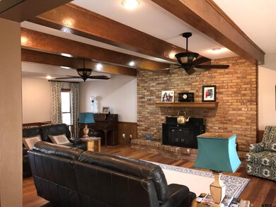 10310 Lakeshore Dr, Tyler, TX 75707 - photo 2