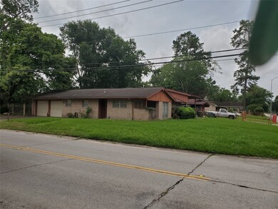 10434 Bretton Dr, Houston, TX 77016 - photo 3