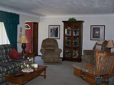 5525 W Rowland Rd, Toledo, OH 43613 - photo 5