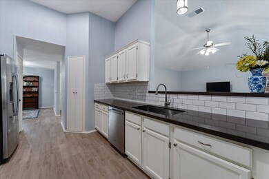 16402 Leamington Ln, Houston, TX 77095 - photo 7