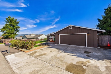 1845 Thelma St, Fortuna, CA 95540 - photo 5