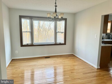 5203 Grenock Dr, Lothian, MD 20711 - photo 7