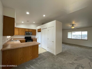 5645 Towers Rd Marketing 008