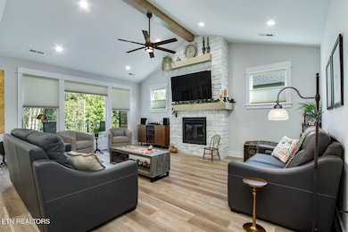 05_141 Utsesti Way_Living01