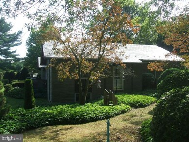 309 Blue Rocks Rd, Lenhartsville, PA 19534 - photo 3