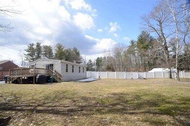 312 Mammoth Rd, Londonderry, NH 03053 - photo 5
